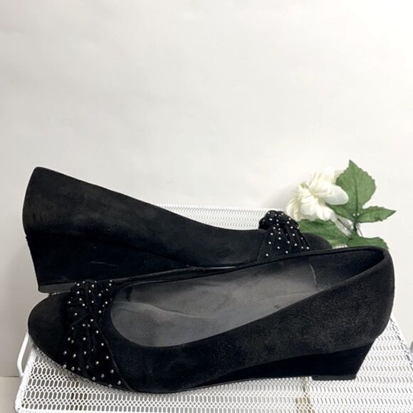 Stuart Weitzman Black Dotsun Suede Bow Low‎ Wedge Heels Shoes Black 7 - Picture 2 of 15